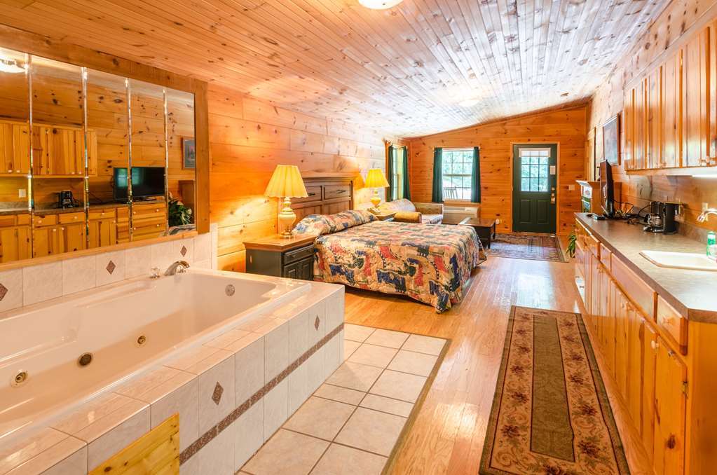 בון Highland Hills Motel & Cabins חדר תמונה