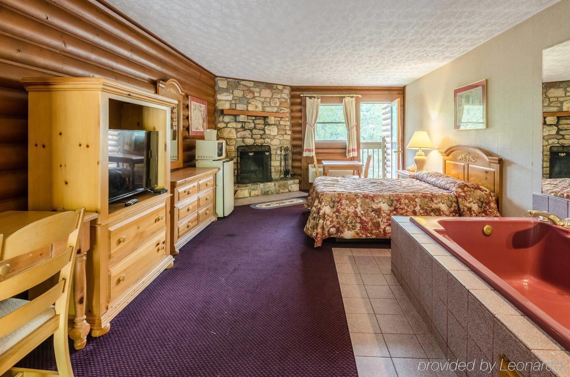בון Highland Hills Motel & Cabins מראה חיצוני תמונה
